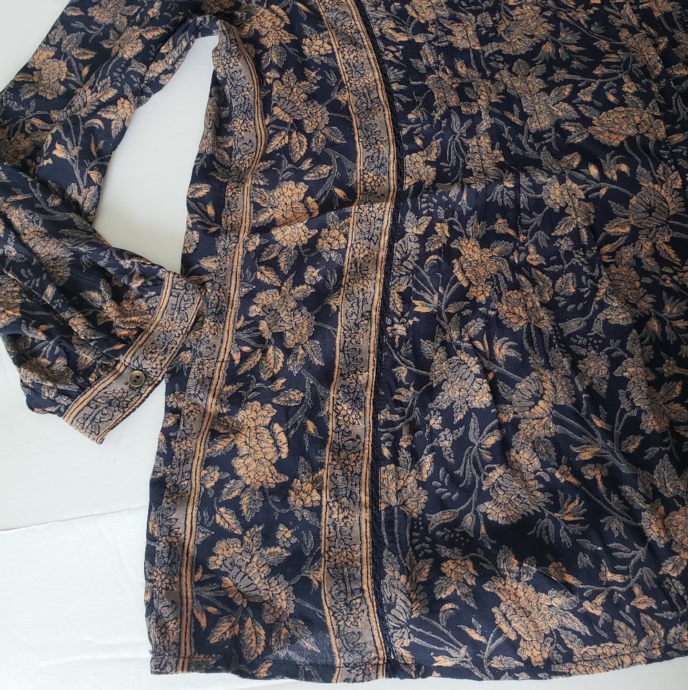 LUCKY BRAND LONG SLEEVE TOP - Picture 5 of 10